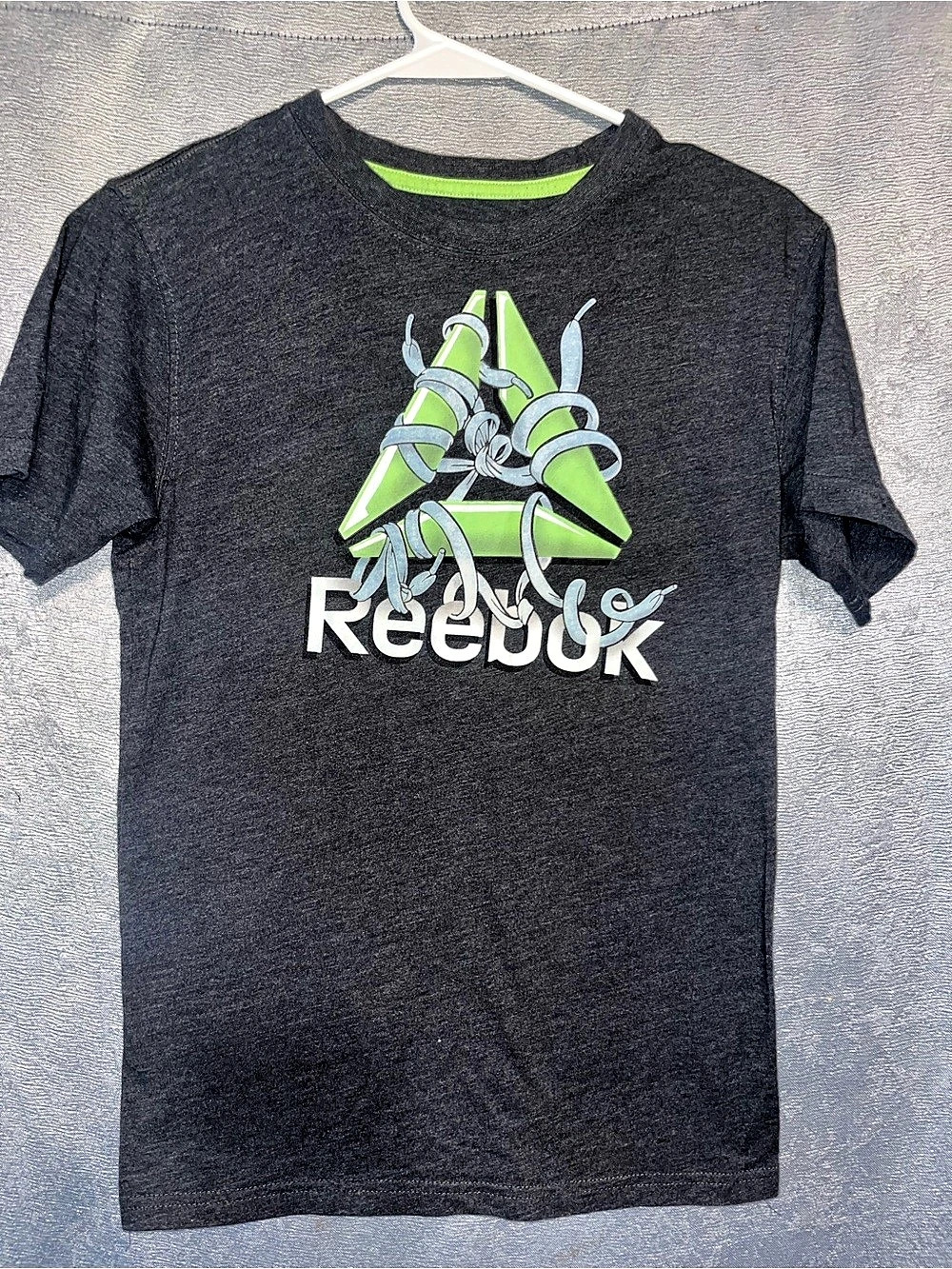 Reebok Graphic Short Sleeve Tee Size XL (14/16) Like New
